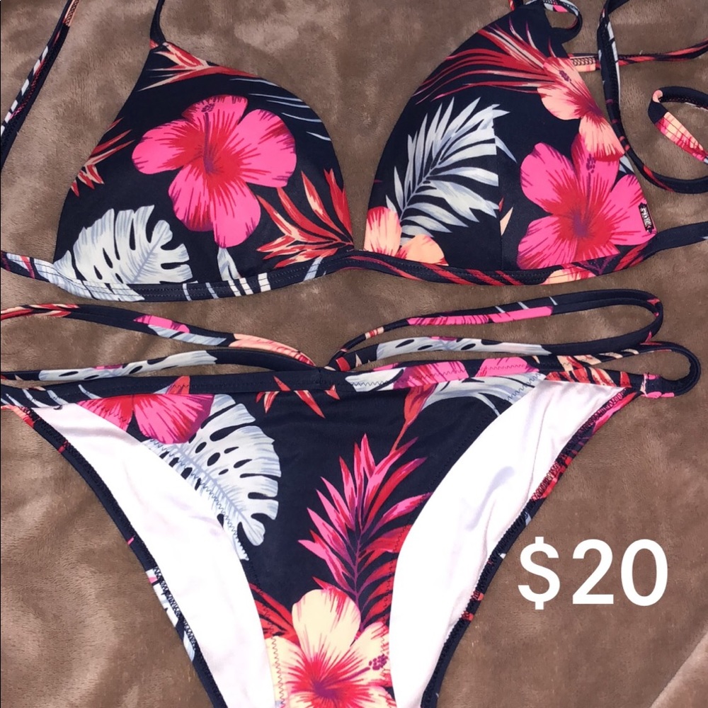 Victoria’s Secret Bikini!